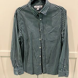 Old Navy. Size medium. Long Sleeve. Button Down.